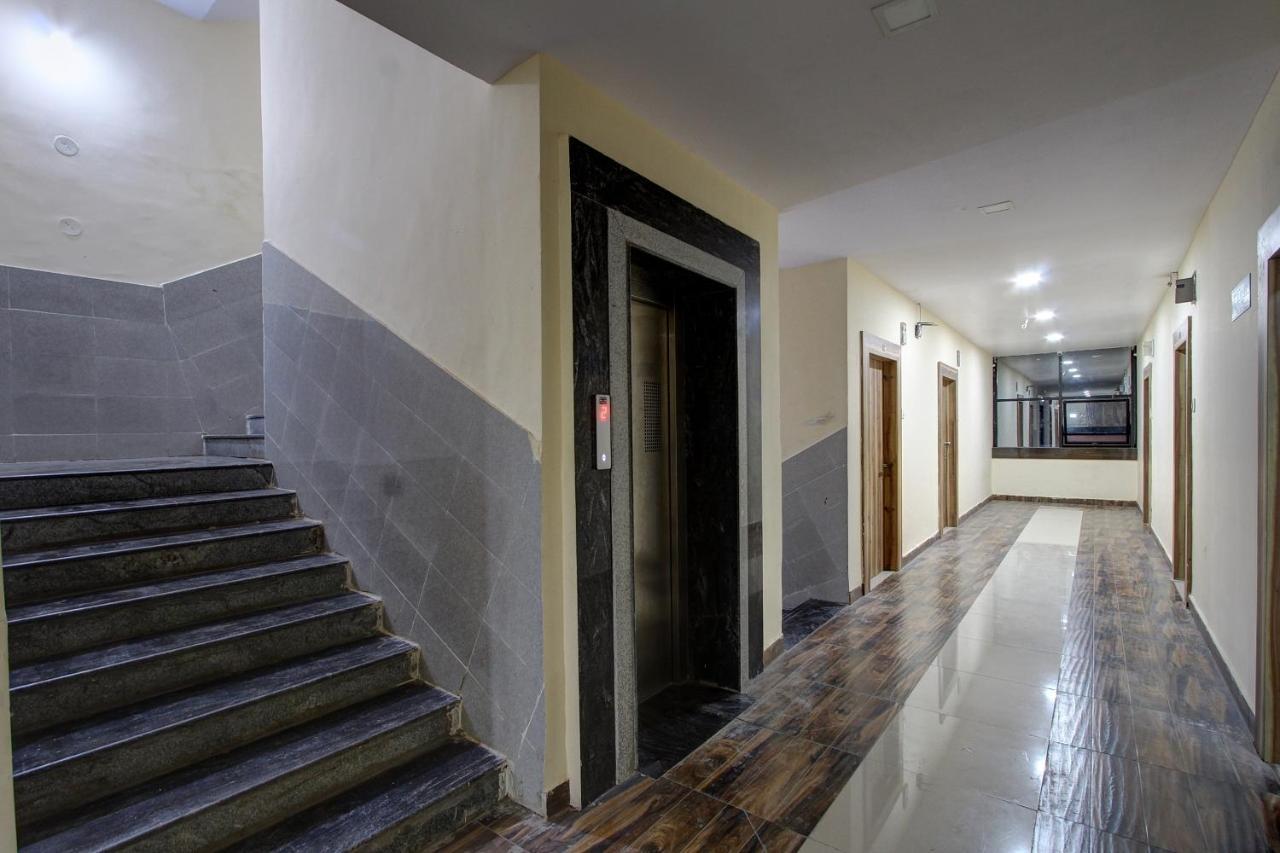 Collection O 38566 Mk Hotel And Lodge Гулбарга Екстериор снимка
